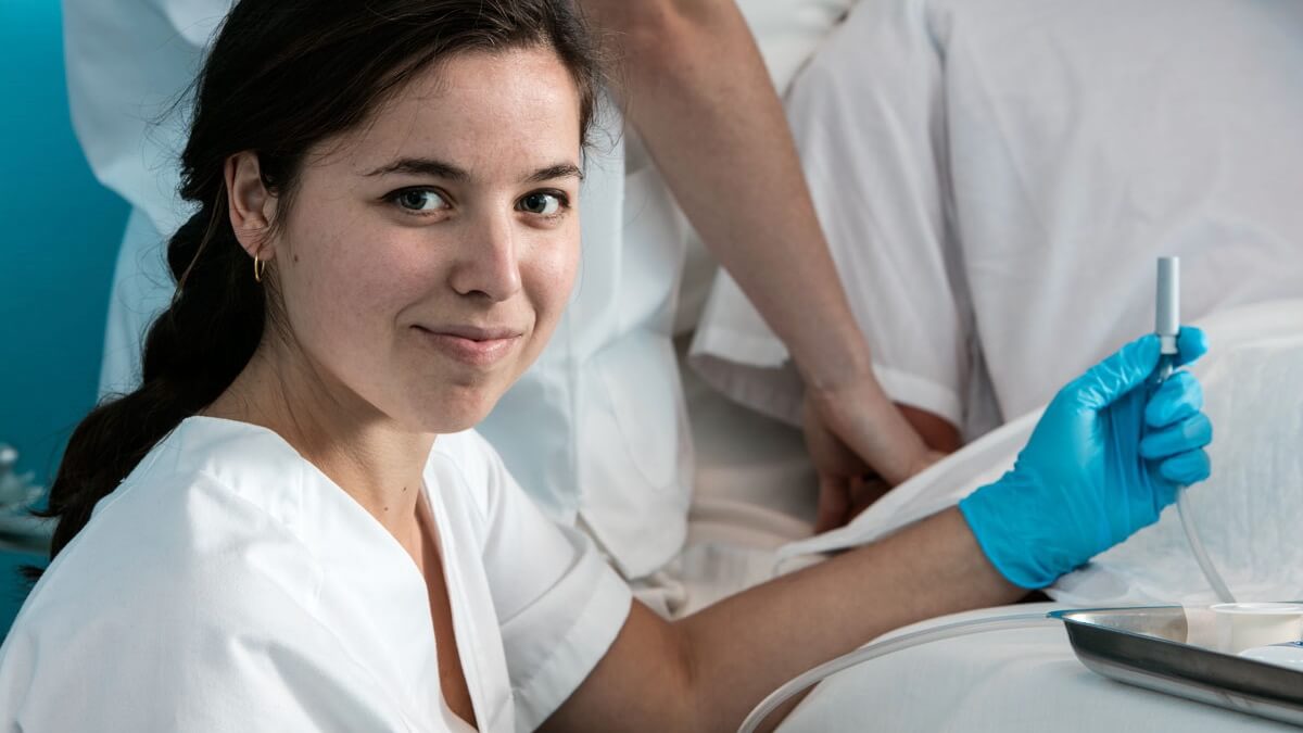 Conoce todas las especialidades de Enfermería